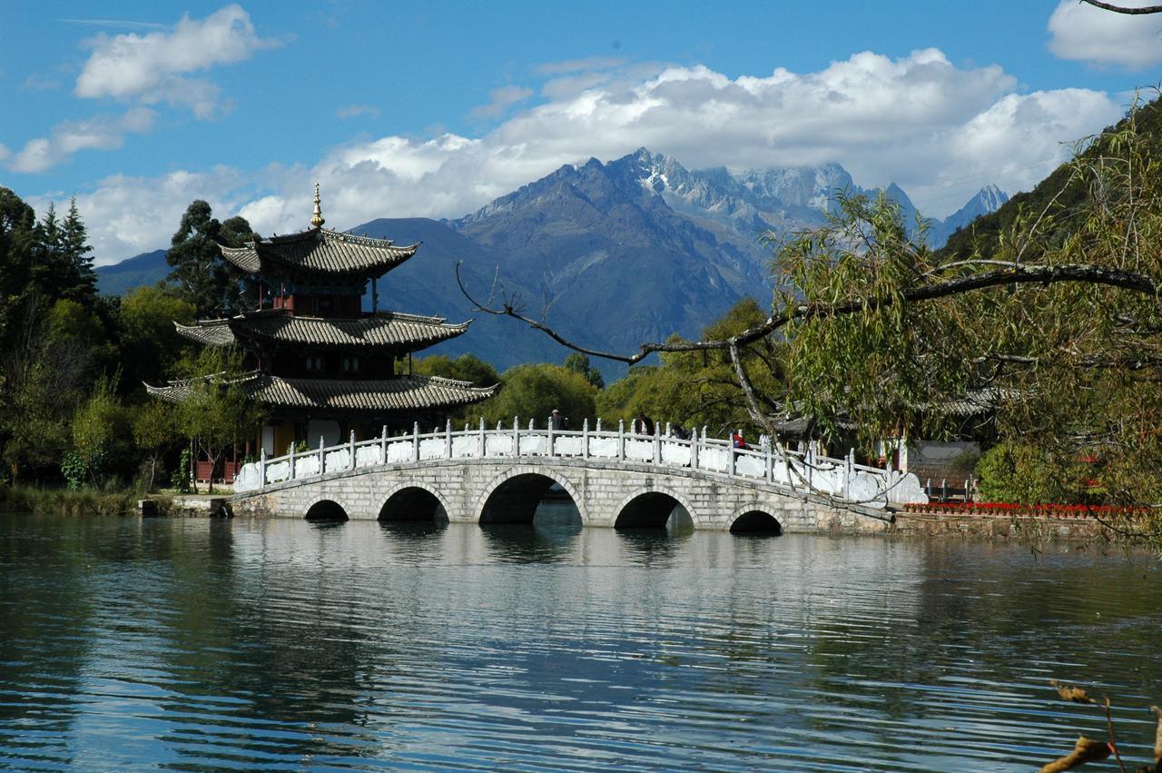 Greentree Inn Yunnan Lijiang Qixing Street Express Hotel Bagian luar foto